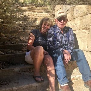 Meet your Posher, Leslie